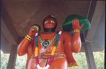 Hanuman mit dem Felsbrocken